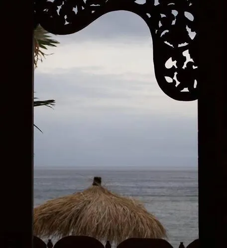 La Marrocco - Only Adults & Beachfront Snorkeling Toyapakeh